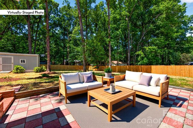 6018 Donegal Drive, Charlotte, NC 28212