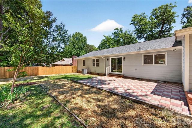 6018 Donegal Drive, Charlotte, NC 28212