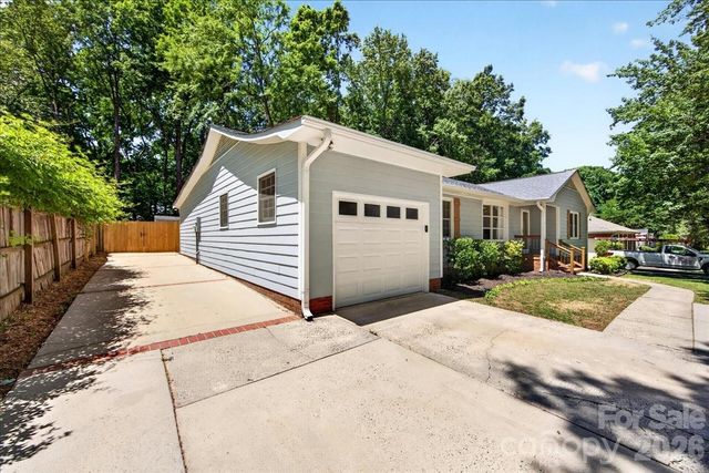6018 Donegal Drive, Charlotte, NC 28212