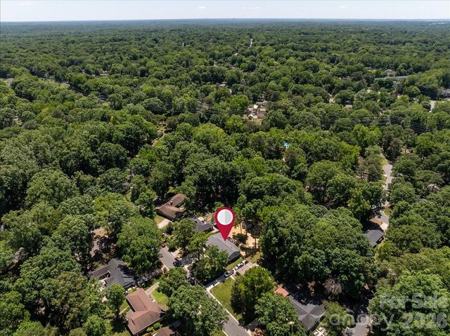 6018 Donegal Drive, Charlotte, NC 28212