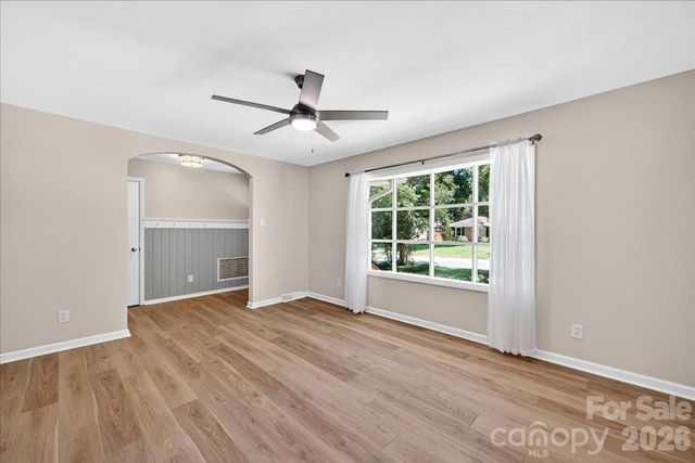 6018 Donegal Drive, Charlotte, NC 28212