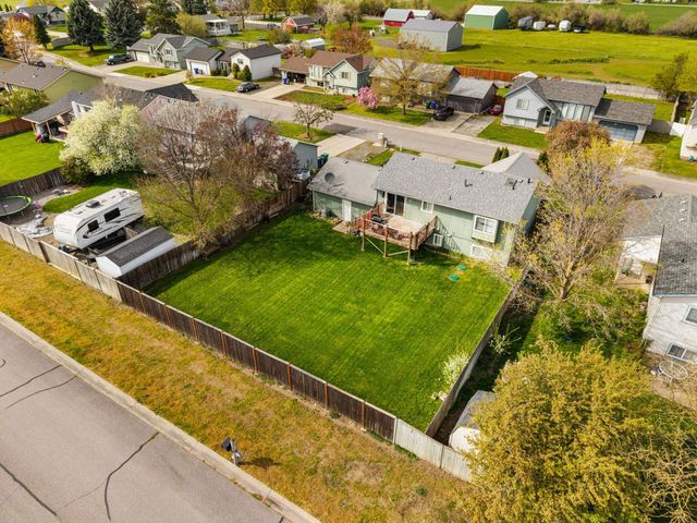 20010 E GRACE Ln, Otis Orchards, WA 99027