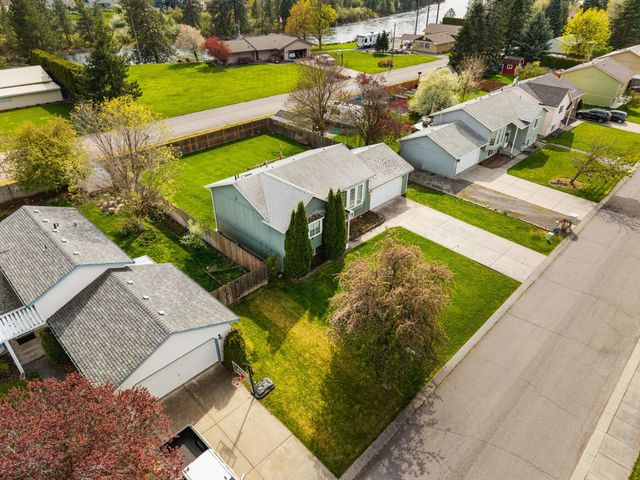 20010 E GRACE Ln, Otis Orchards, WA 99027