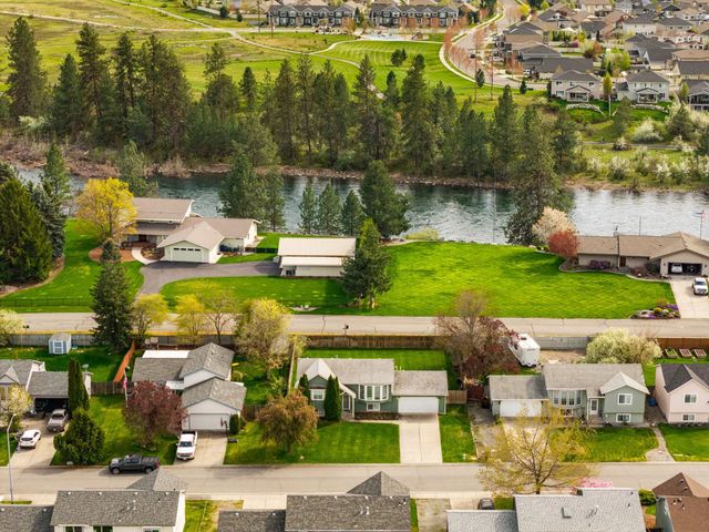 20010 E GRACE Ln, Otis Orchards, WA 99027