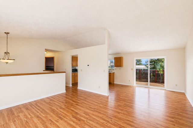 20010 E GRACE Ln, Otis Orchards, WA 99027