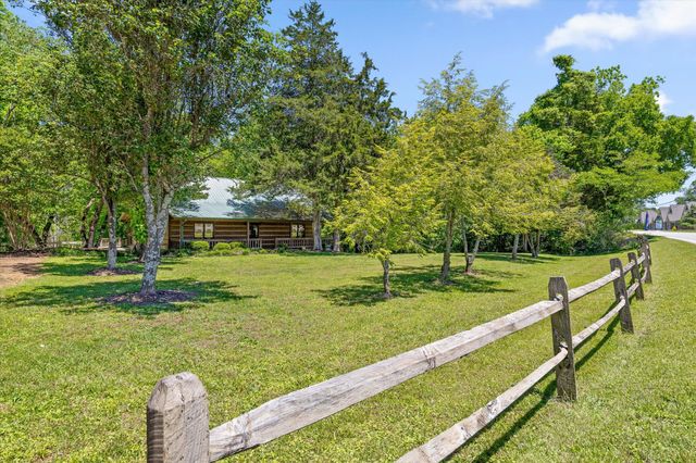 10911 E Brainerd Road, Apison, TN 37302
