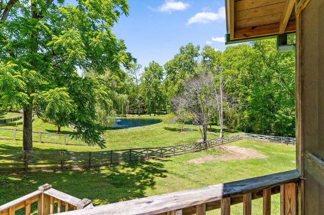 10911 E Brainerd Road, Apison, TN 37302