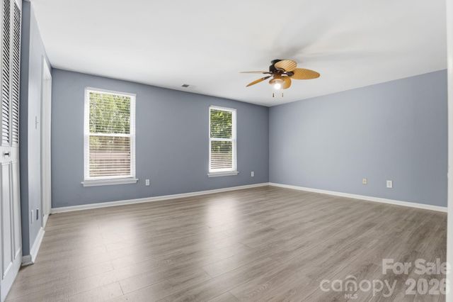 6839 Honey Hurst Lane, Charlotte, NC 28212