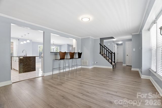 6839 Honey Hurst Lane, Charlotte, NC 28212