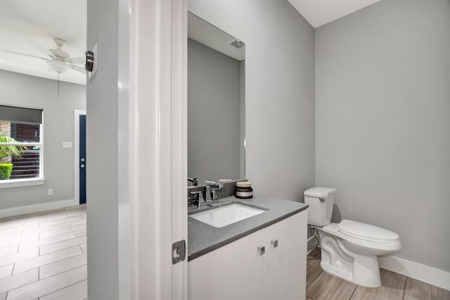 20 Evanston Street, Houston, TX 77015