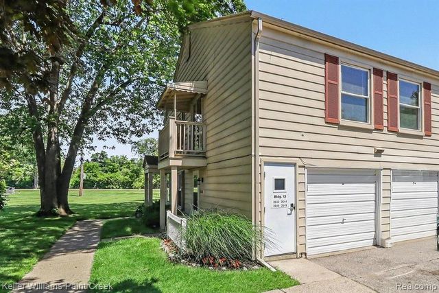 2648 Wildwood Court, Lake Orion, MI 48360