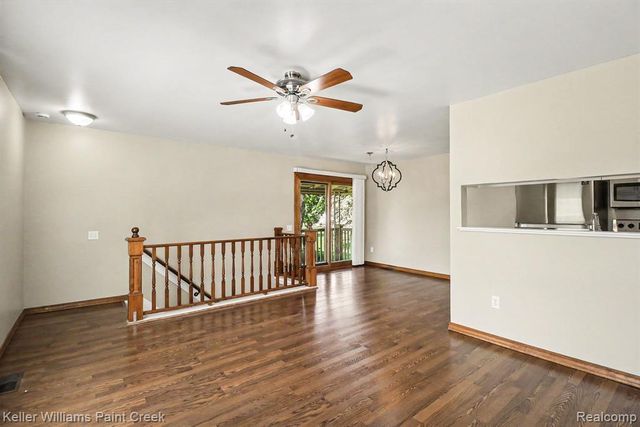 2648 Wildwood Court, Lake Orion, MI 48360
