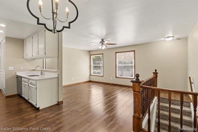2648 Wildwood Court, Lake Orion, MI 48360