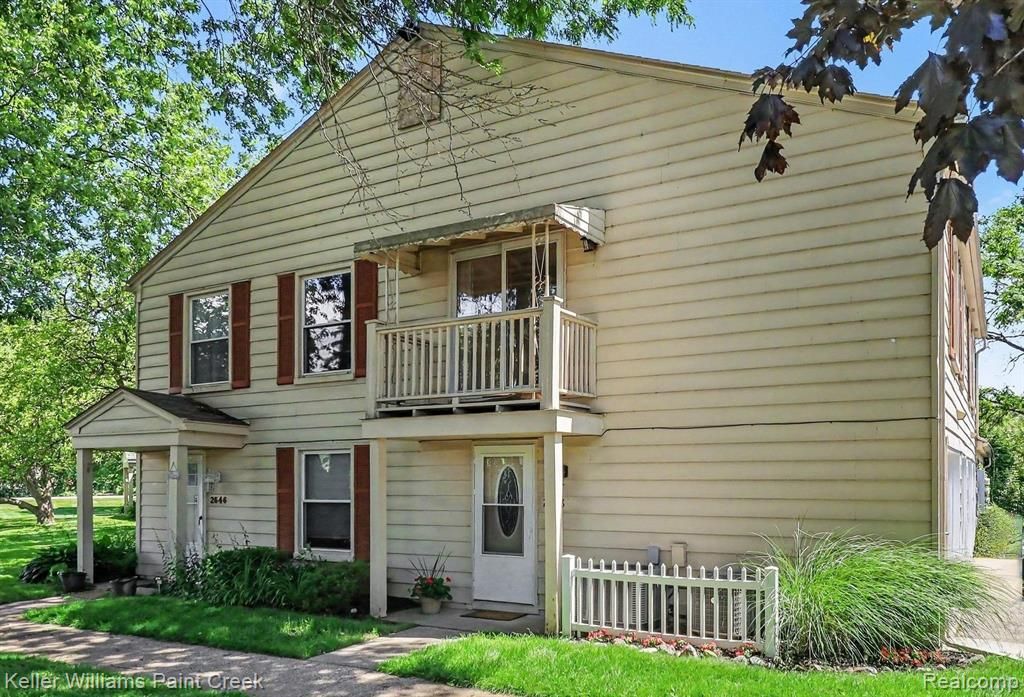 2648 Wildwood Court, Lake Orion, MI 48360