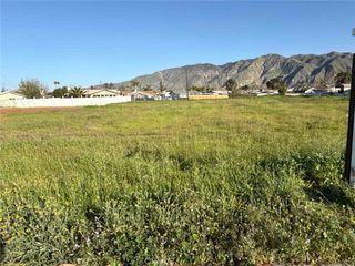 565 E Main St, San Jacinto, CA 92583