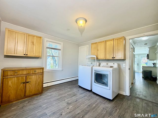4 Anita Avenue, Waterford, CT 06385