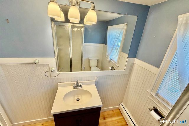 4 Anita Avenue, Waterford, CT 06385