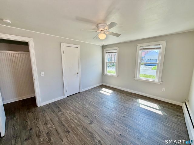 4 Anita Avenue, Waterford, CT 06385