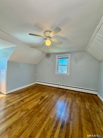 4 Anita Avenue, Waterford, CT 06385