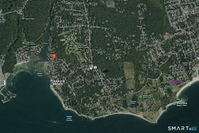 4 Anita Avenue, Waterford, CT 06385