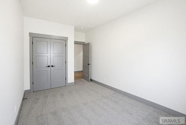 4987 N Beach Dr, Idaho Falls, ID 83401