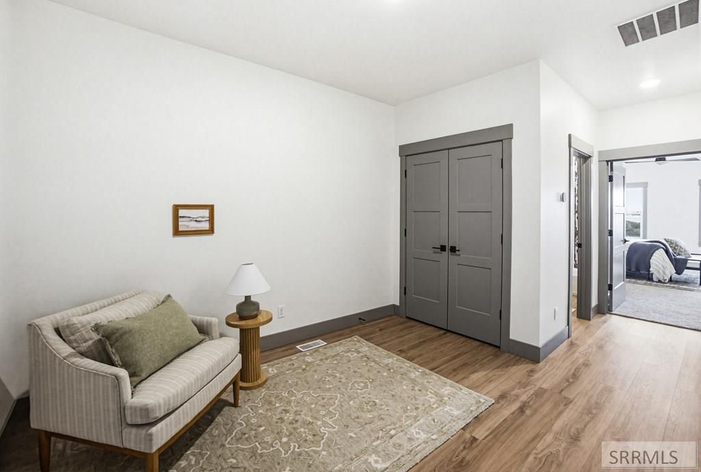 Image 19 of property listing at 4987 N Beach Dr, Idaho Falls, ID 83401