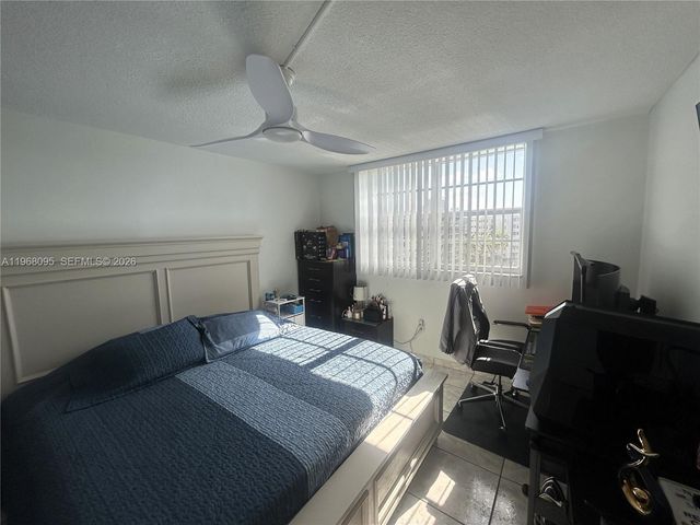 2851 Leonard Dr J502, Aventura, FL 33160