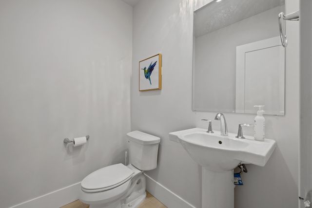 1876 W OAKWOOD CIR, Lehi, UT 84043