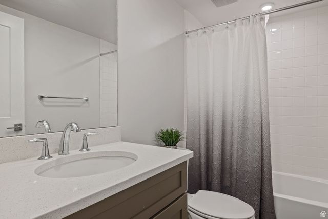 1876 W OAKWOOD CIR, Lehi, UT 84043