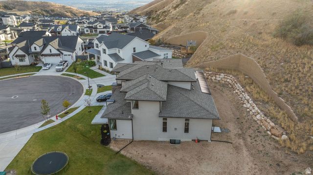 1876 W OAKWOOD CIR, Lehi, UT 84043