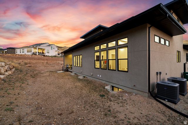 1876 W OAKWOOD CIR, Lehi, UT 84043