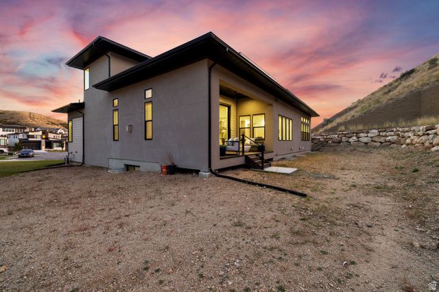 1876 W OAKWOOD CIR, Lehi, UT 84043