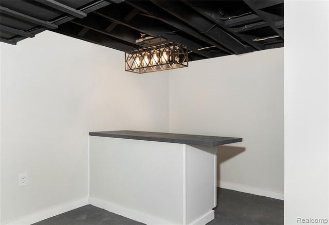 33211 Anita Drive, Westland, MI 48185