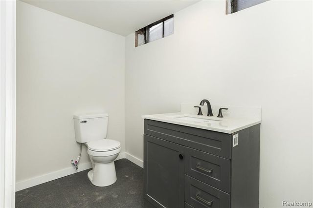 33211 Anita Drive, Westland, MI 48185