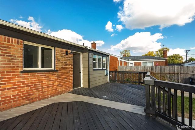 33211 Anita Drive, Westland, MI 48185