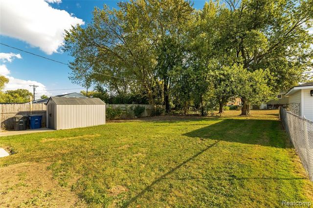 33211 Anita Drive, Westland, MI 48185