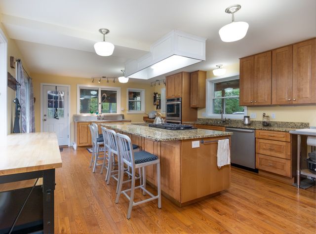 63 Webber Rd, Brookfield, MA 01506