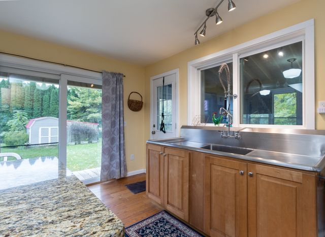 63 Webber Rd, Brookfield, MA 01506