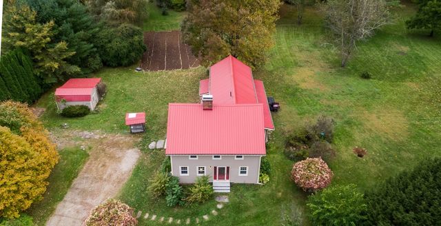 63 Webber Rd, Brookfield, MA 01506