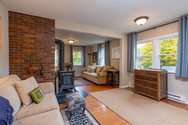 63 Webber Rd, Brookfield, MA 01506