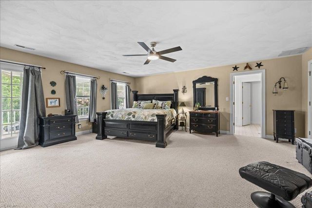 1309 Hawaiian DR, Virginia Beach, VA 23454