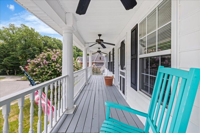 1309 Hawaiian DR, Virginia Beach, VA 23454