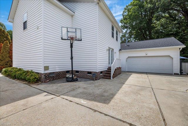 1309 Hawaiian DR, Virginia Beach, VA 23454