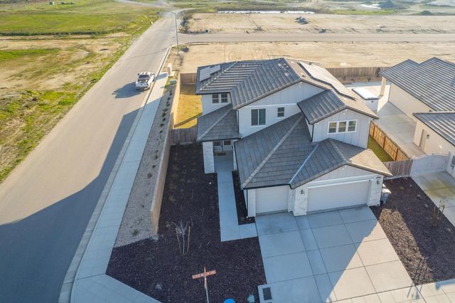 19733 Desert Willow Lane, Friant, CA 93626