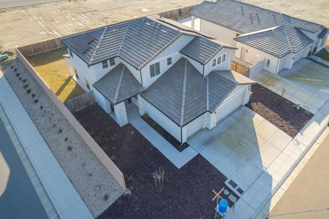 19733 Desert Willow Lane, Friant, CA 93626