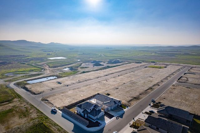 19733 Desert Willow Lane, Friant, CA 93626