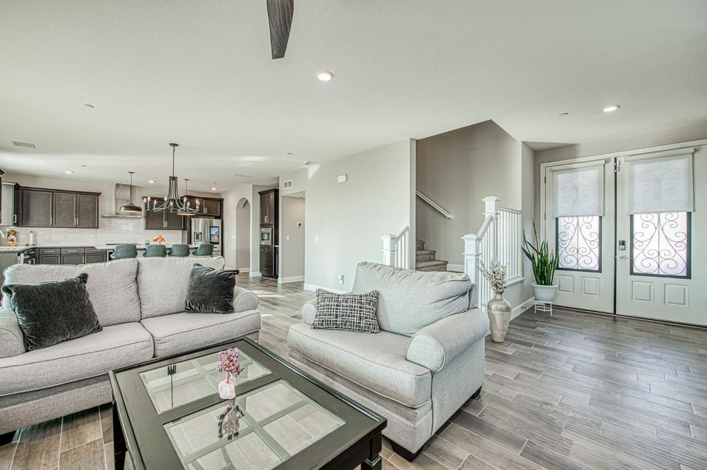 Image 10 of property listing at 19733 Desert Willow Lane, Friant, CA 93626