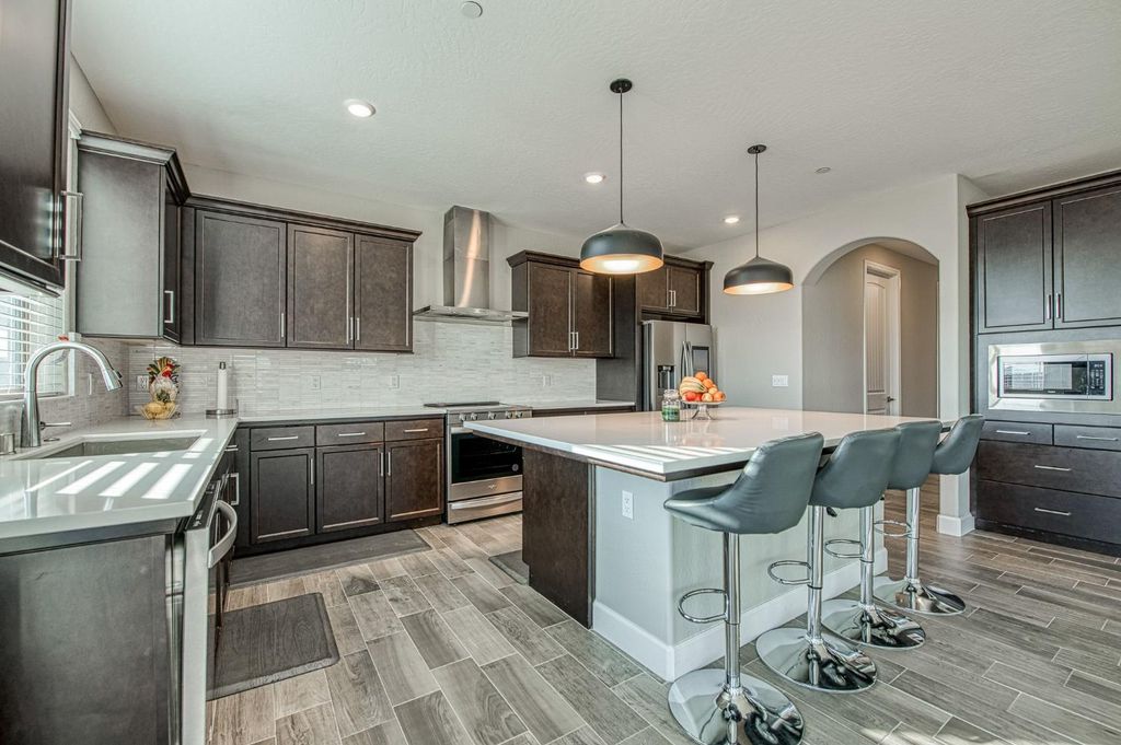 Image 16 of property listing at 19733 Desert Willow Lane, Friant, CA 93626