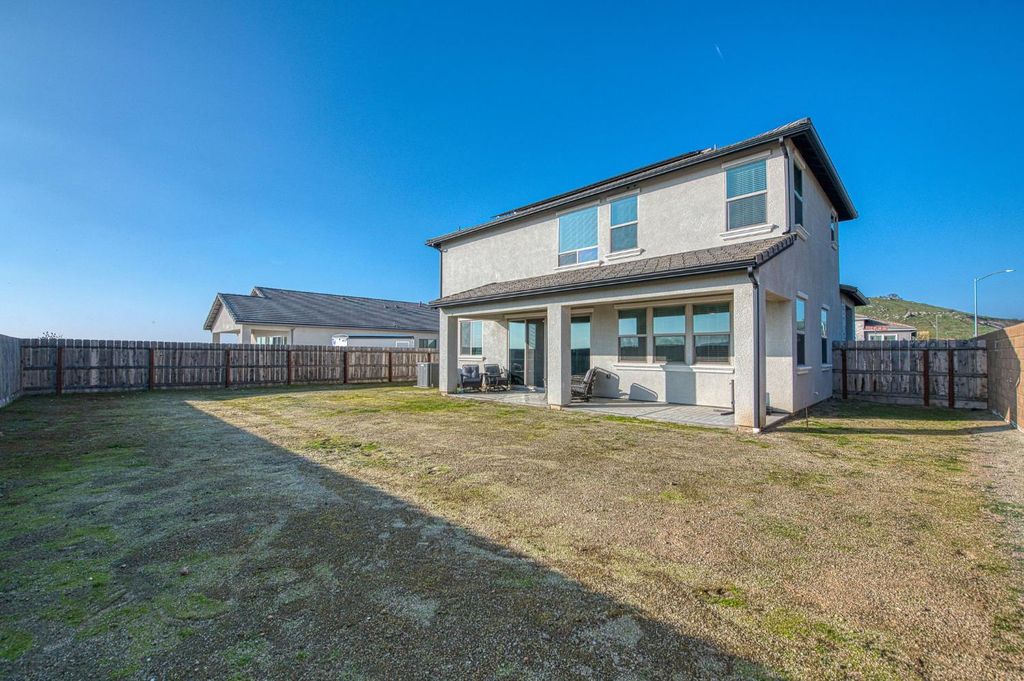 Image 41 of property listing at 19733 Desert Willow Lane, Friant, CA 93626