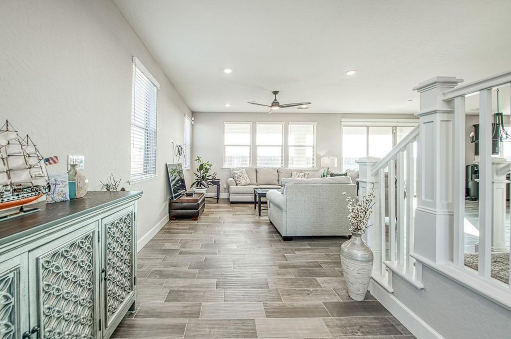 Image 6 of property listing at 19733 Desert Willow Lane, Friant, CA 93626